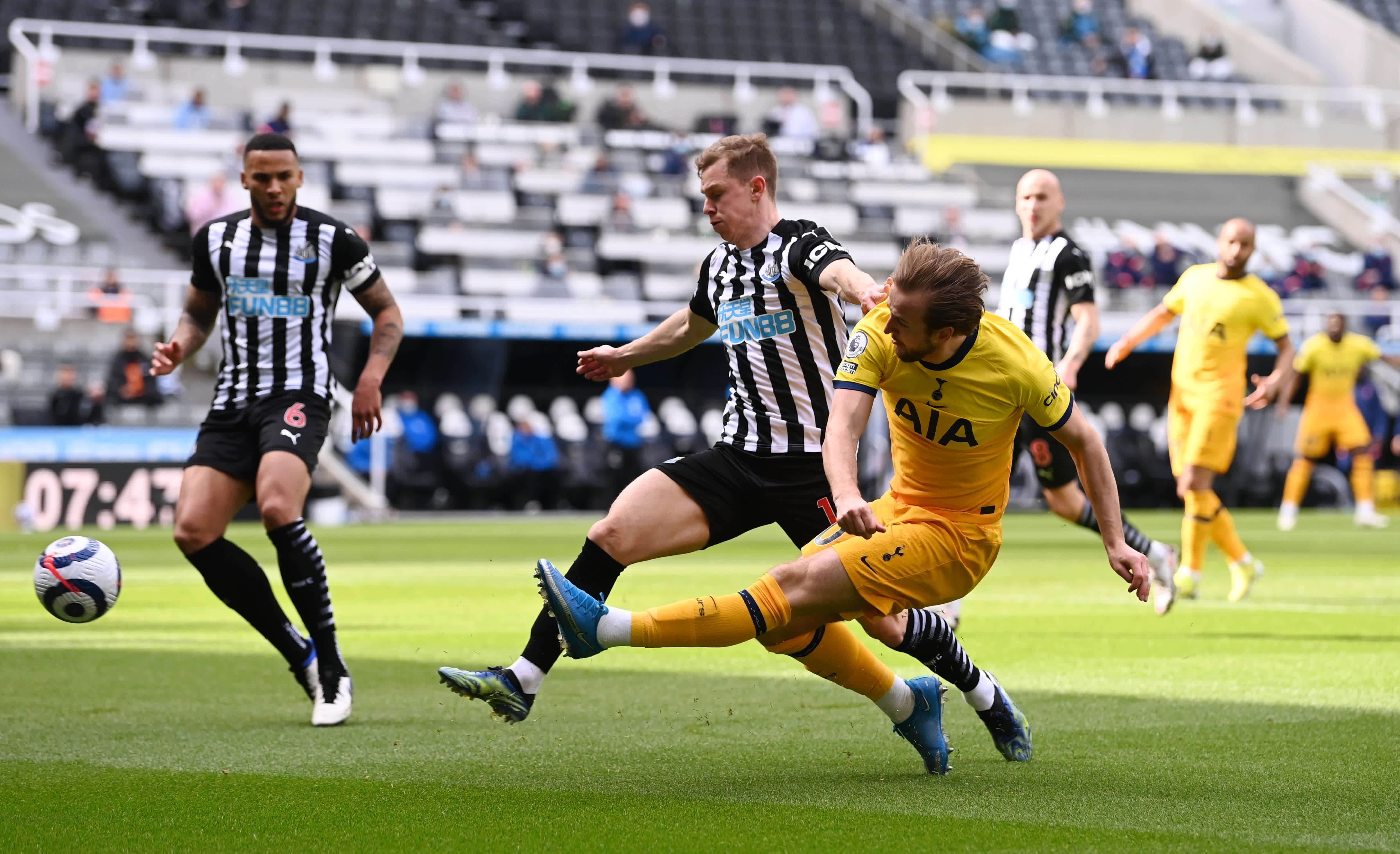 然吸引了巨 然吸引了巨