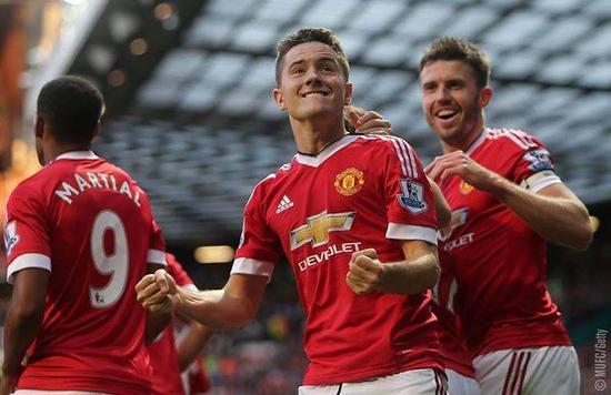 随着梅肯的 随着梅肯的